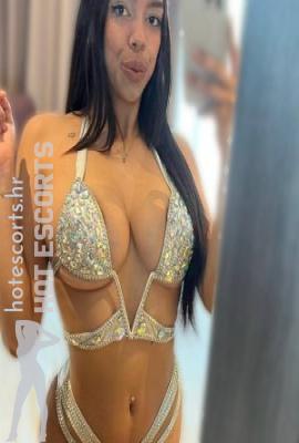Mia