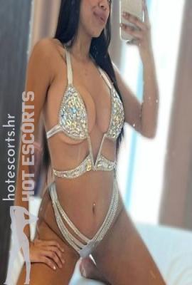 Mia