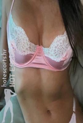 Luna Strast Escort Pula