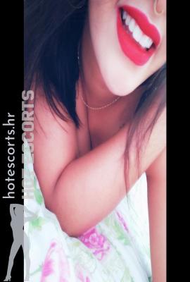 Njezna Karla  Escort Brela