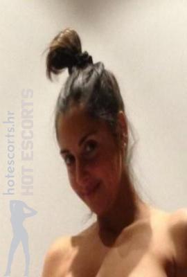 Svilena Karla  Escort Sinj