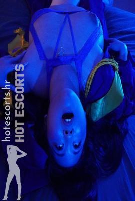 Zavodljiva Ema Escort Cavtat